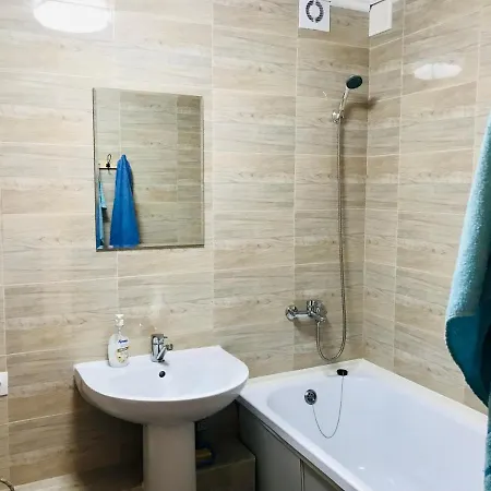 Flat In The City Center Караганда Экстерьер фото